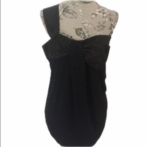 🆕 The Limited One Shoulder Bow Top L